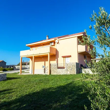 Petrus - Apartament Rtina