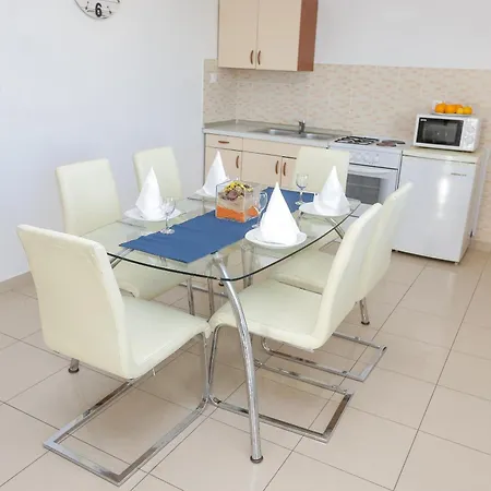 Petrus - Apartament Rtina